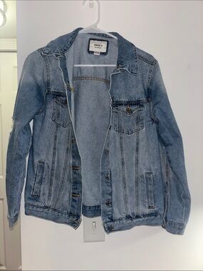 Forever 21 Washed Denim Trucker Jacket - Light Blue